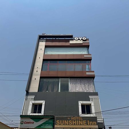 Spot On Sunshine Inn 하이데라바드 외부 사진