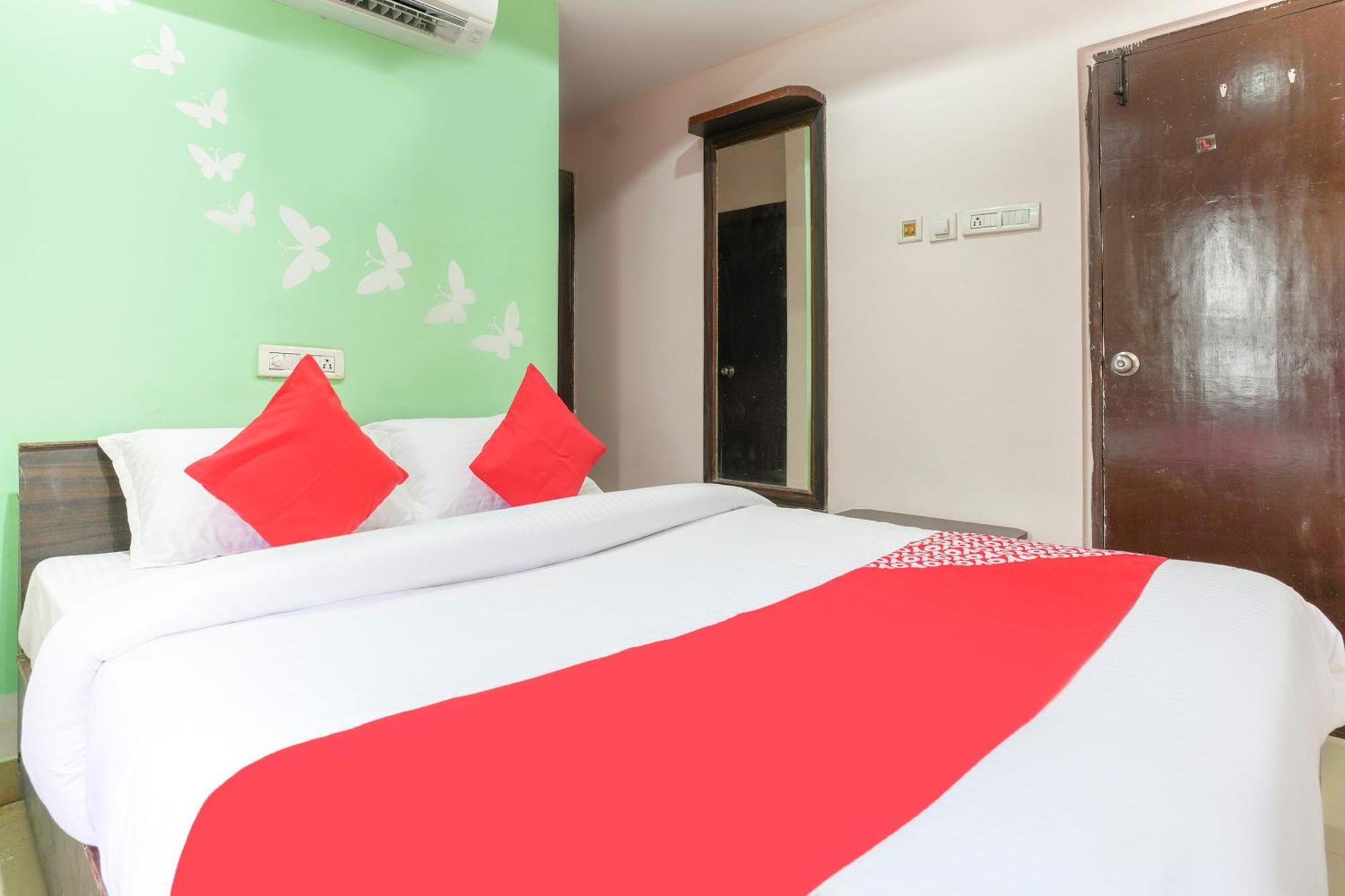 Spot On Sunshine Inn 하이데라바드 외부 사진