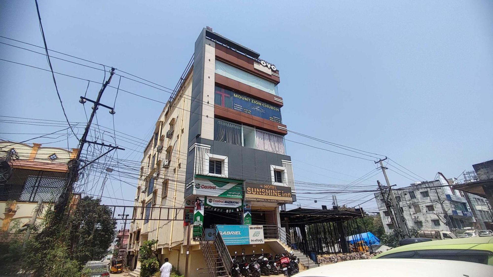 Spot On Sunshine Inn 하이데라바드 외부 사진