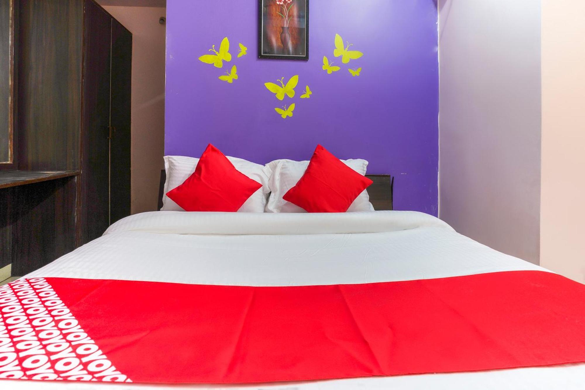 Spot On Sunshine Inn 하이데라바드 외부 사진